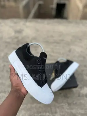 *Alexander McQueen * _37 38 39 40 41 42_ *Quality _