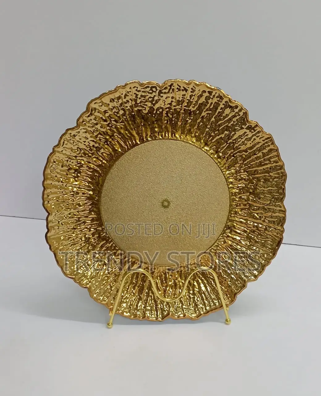 Classy Gold Charger Plate