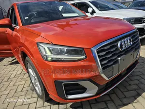Audi Q2 2018 Orange