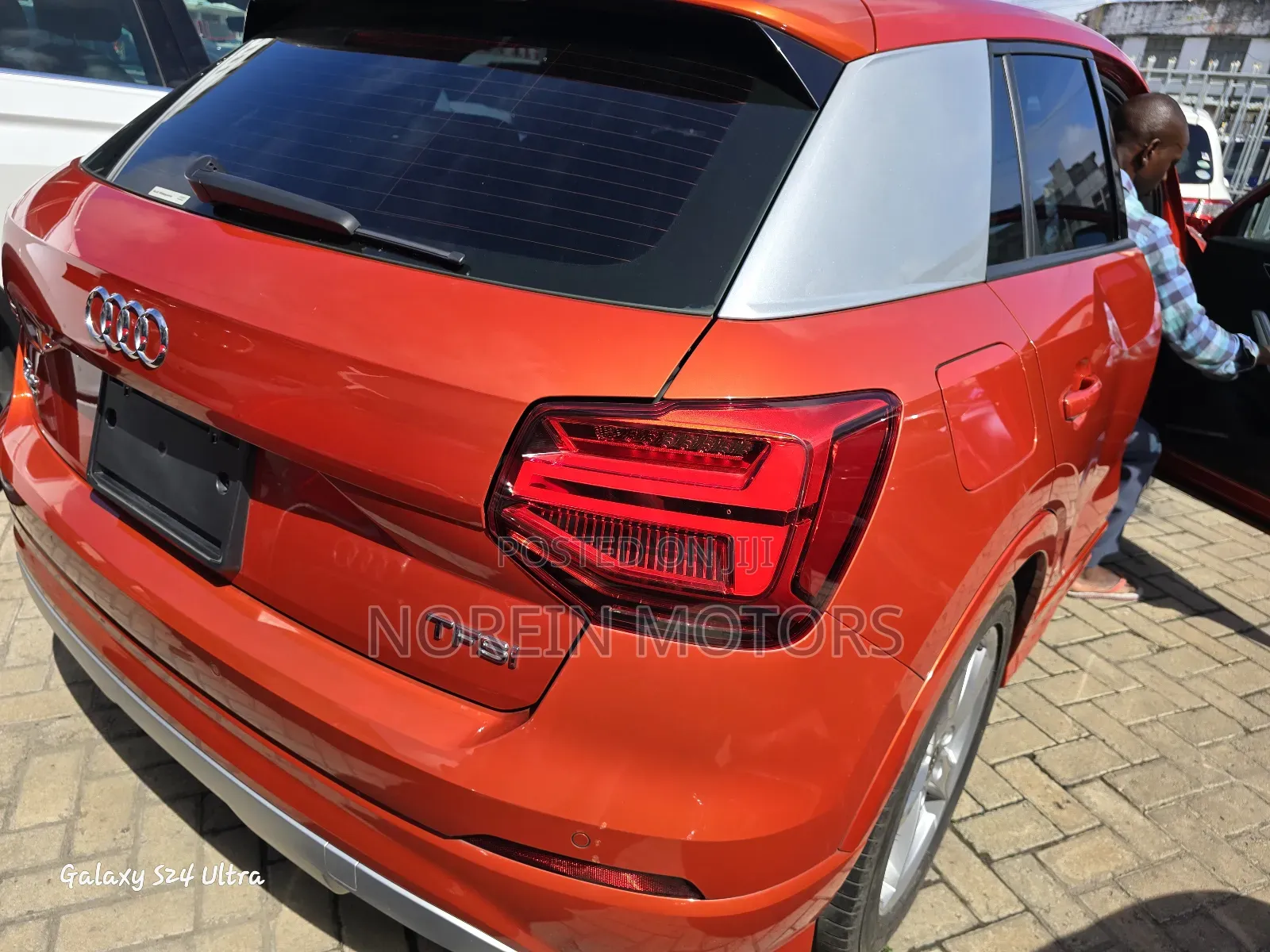 Audi Q2 2018 Orange