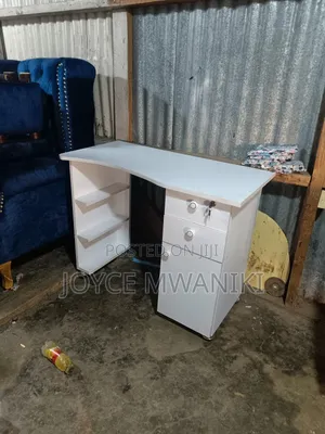 Manicure Table, White