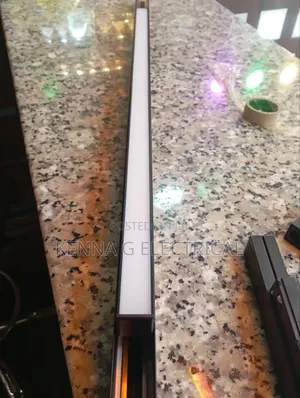 Linear Ultra Slim Magnetic Track Light With Black Body