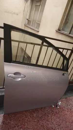 Sienta Ncp175