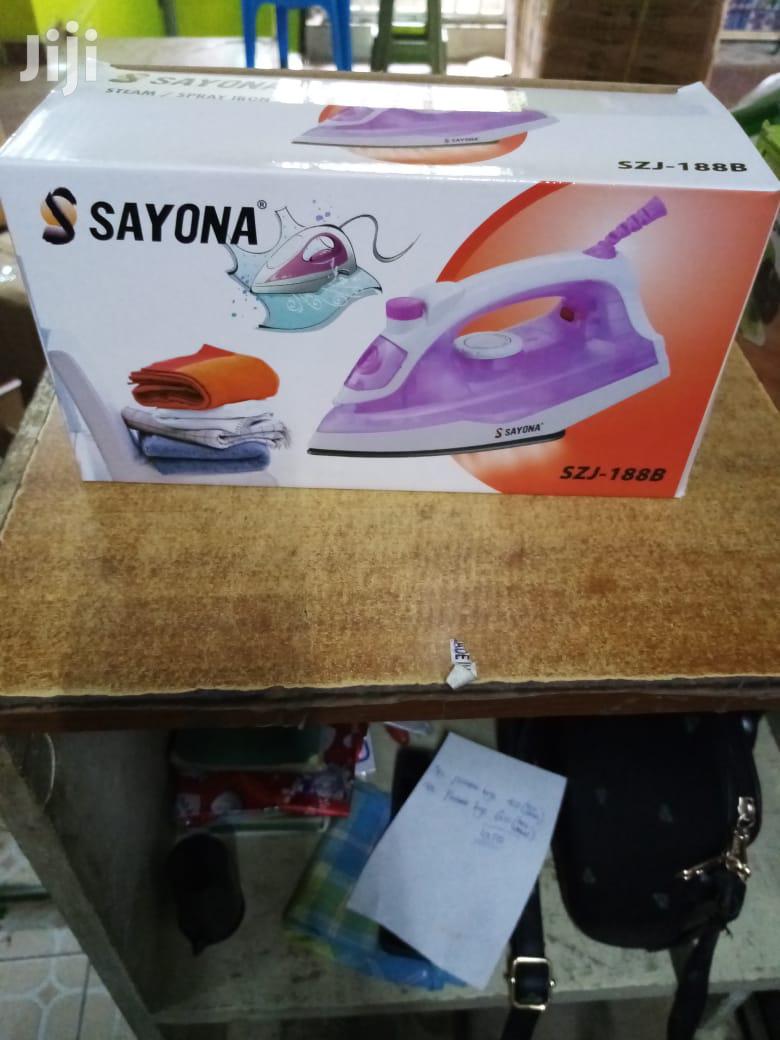 Sayonna Steam Iron Box