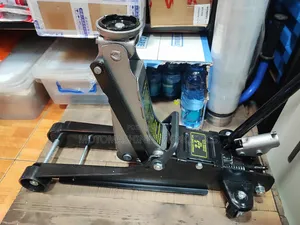 2.5 Ton Hydraulic Low Profile Trolley Car Jack