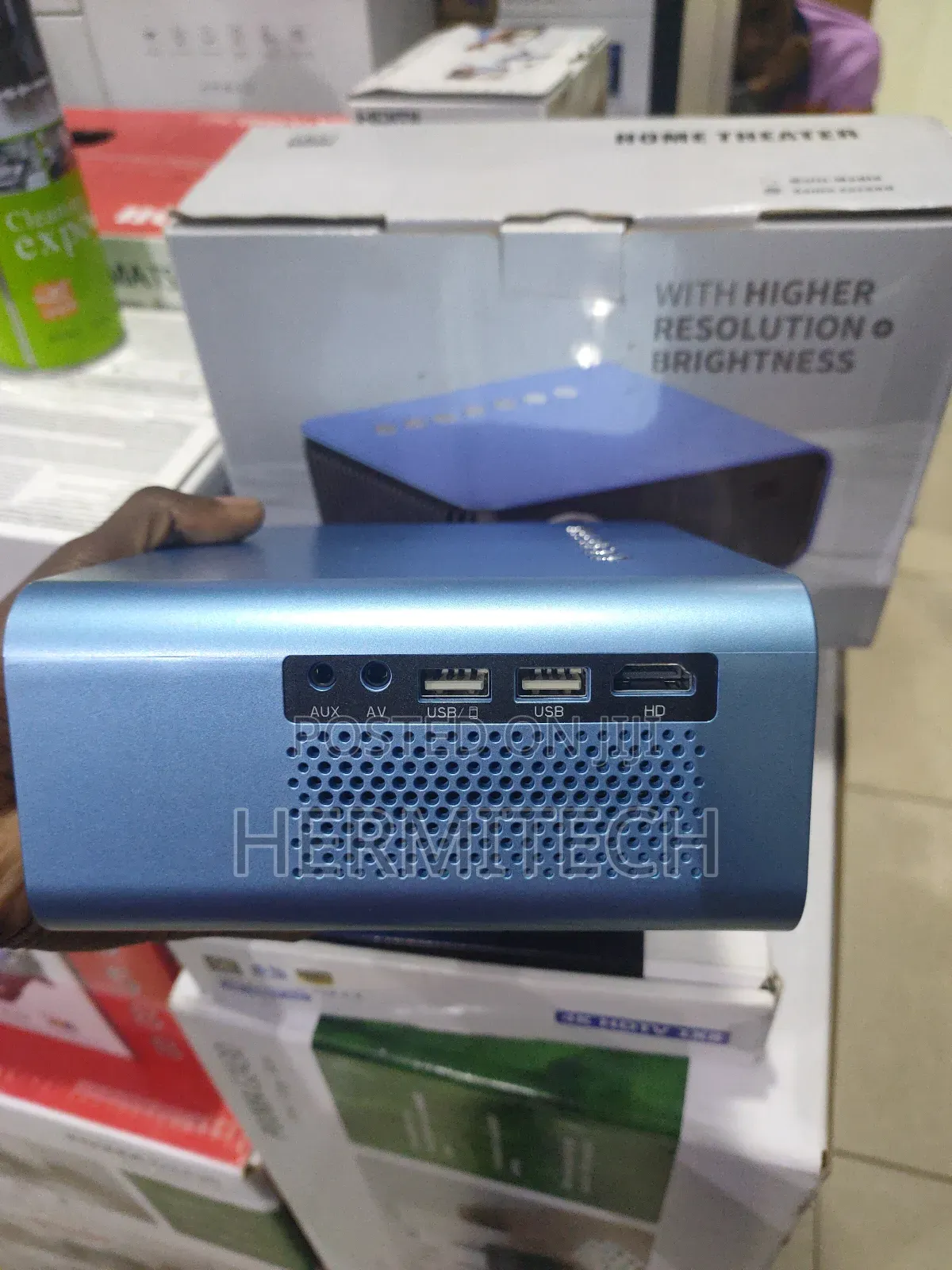 T4 With Higher Resolution Brightness Projector