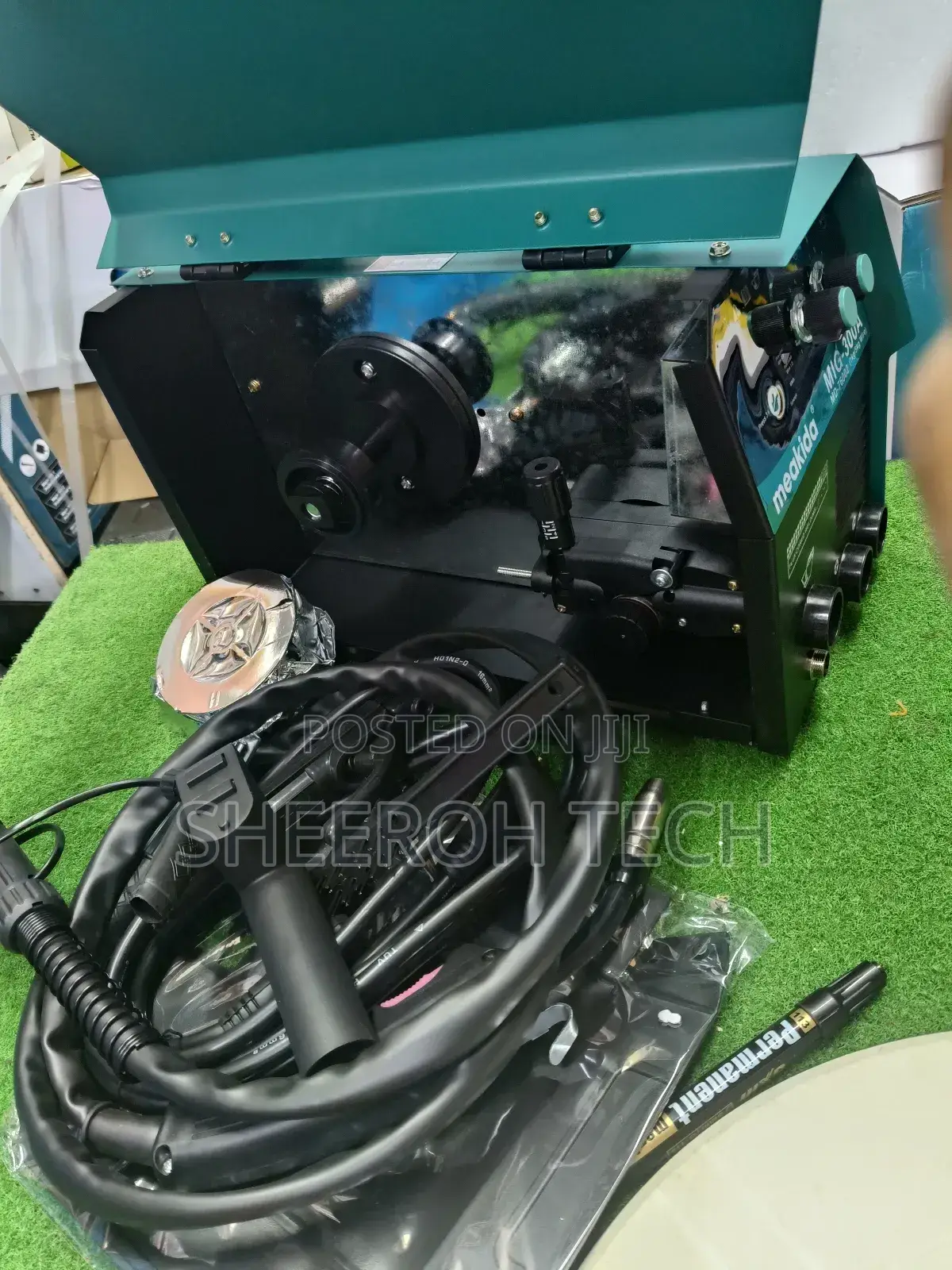 Mig Welding Machine300a / Portable Welding Machine