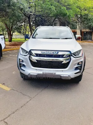 Isuzu D-MAX 2023 Silver