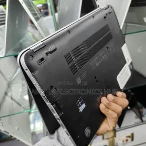 Laptop HP EliteBook 820 G3 8GB Intel Core I7 SSD 256GB