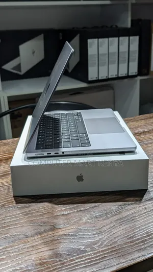 New Laptop Apple MacBook Pro 16GB Apple M3 SSD 1T