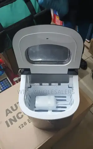 Small Ice Cube Maker Small Refrigerator Cube Making Machine