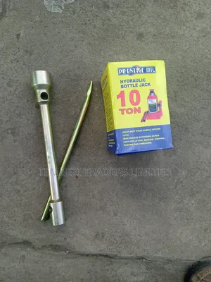 Canter Wheel Spanner 21-41 And 10 Ton Jack