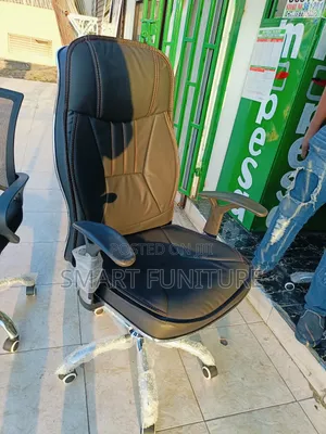 (Strong) Office Chair