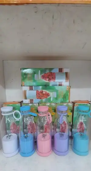 Portable Blender Fruit Juicer Cup With Usb....