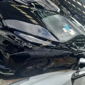 Toyota Regius 2019 White