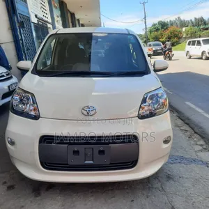 Toyota Porte 1.3 FWD 2017 Beige