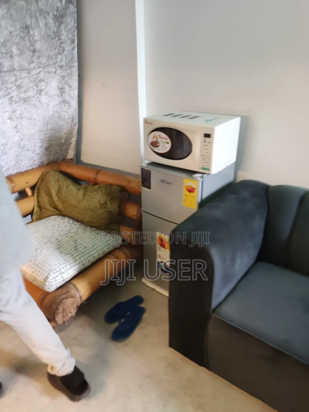 Fully Equipped Studio Airbnb | Studio Apartment