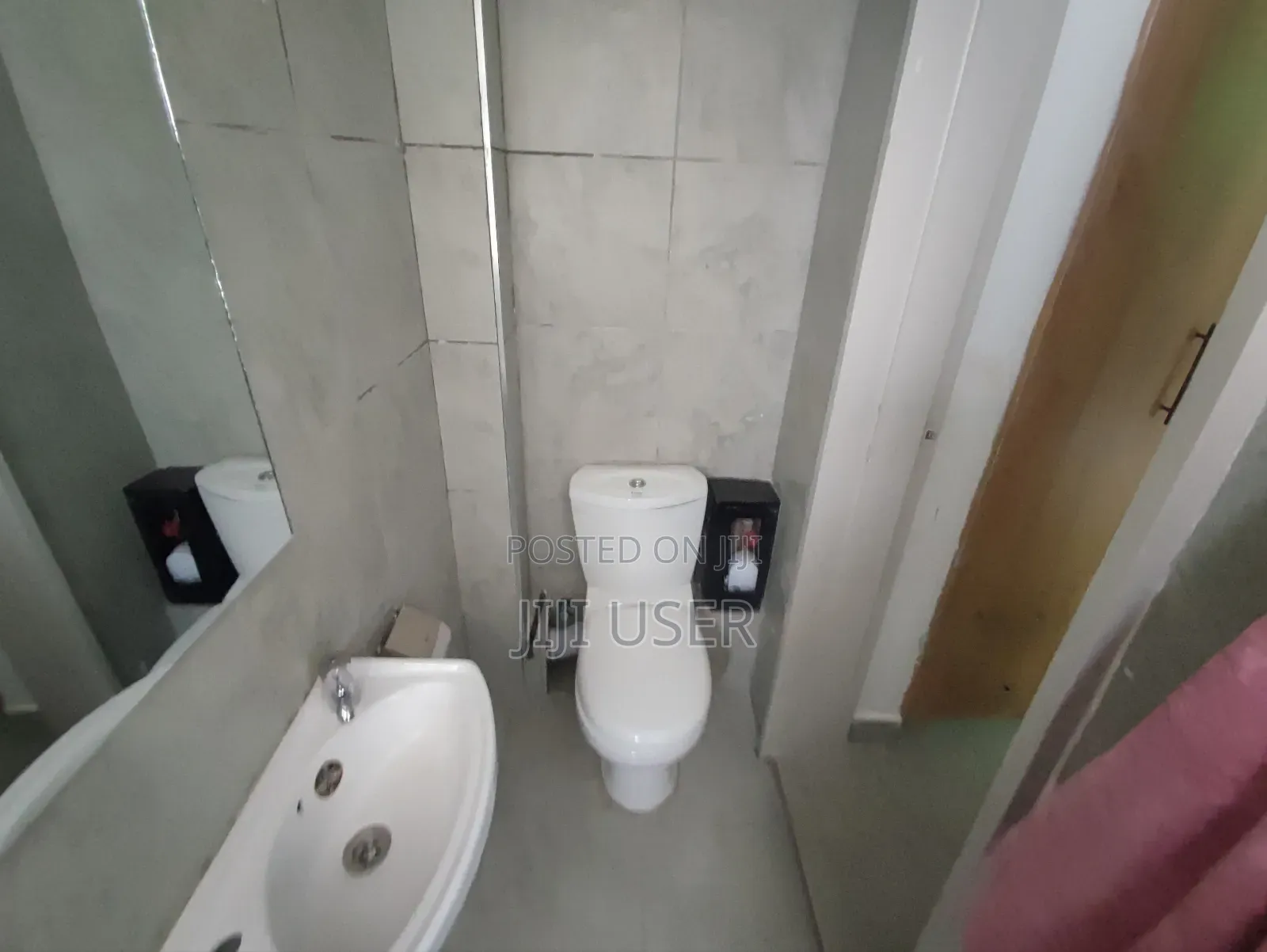 Fully Equipped Studio Airbnb | Studio Apartment