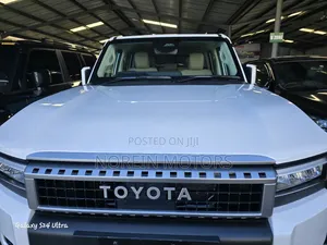 Toyota Land Cruiser Prado 2024 Off white