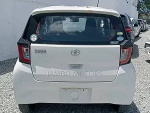Toyota Pixis 2018 White