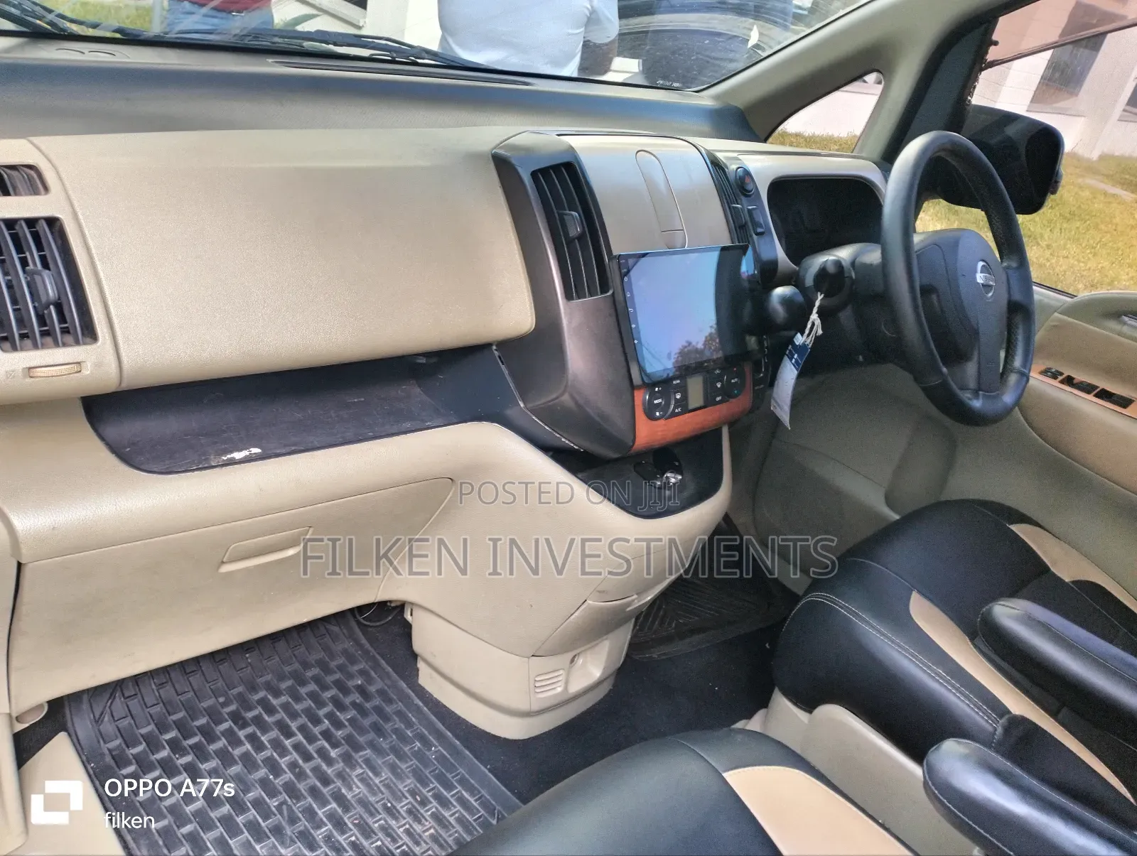 Nissan Serena 2000 Silver