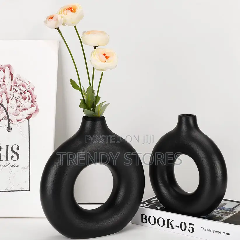 2 in 1 Black Ceramic Donut Shape Vase
