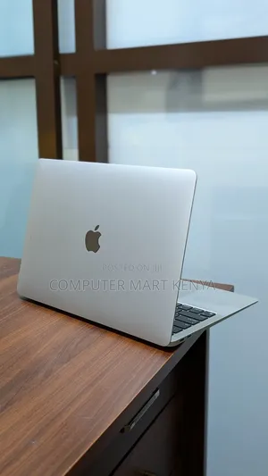 Laptop Apple MacBook Air 16GB Apple M1 SSD 512GB