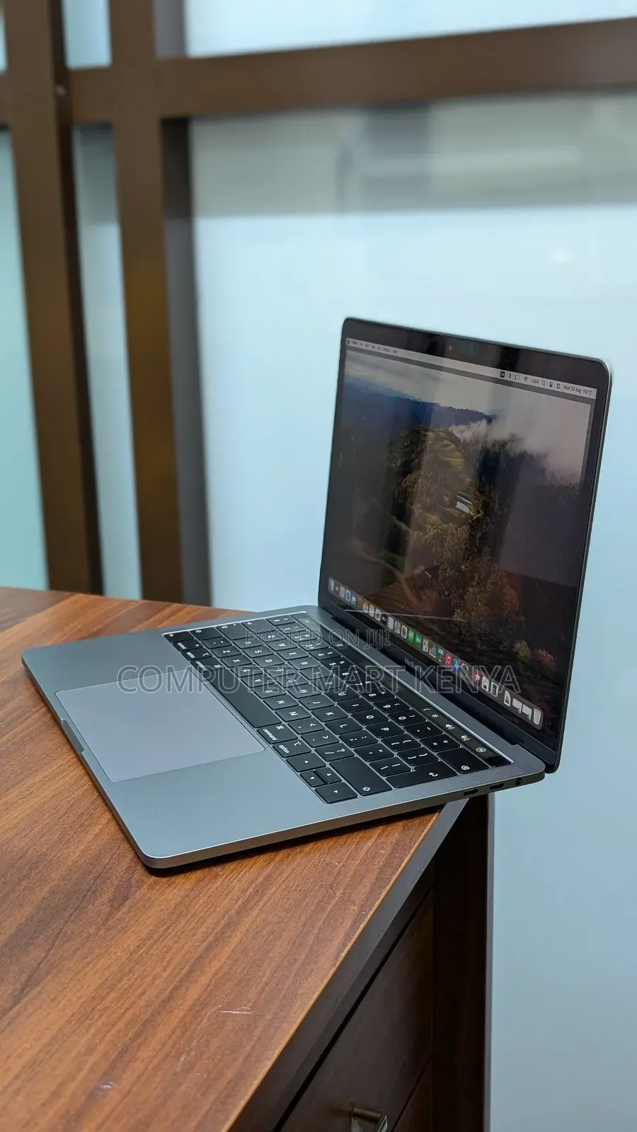 Laptop Apple MacBook Pro 2020 8GB Intel Core I5 SSD 512GB