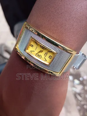 Sleek Ladies Watch.