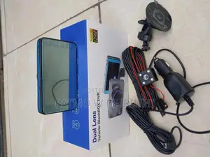 Vehicle Blackbox DVR With Dashcam and Reverse Camera