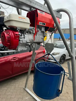 Concrete Hoist Italian Machine Available 1 Tonne