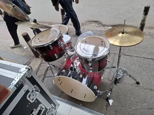 Tama 3 Cymbals Imperial Star Drumset