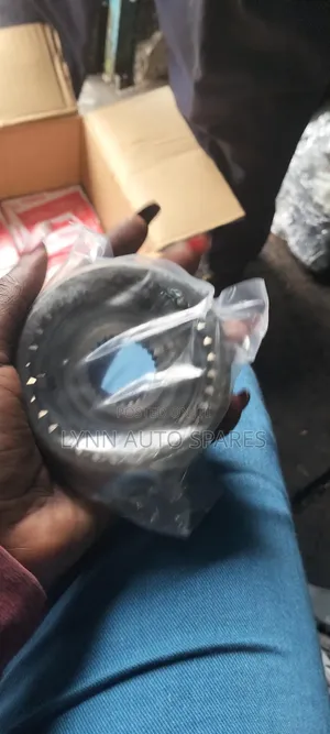 Toyota Hiace Shark 5l Sliding Hub 3/4( Kasaba)