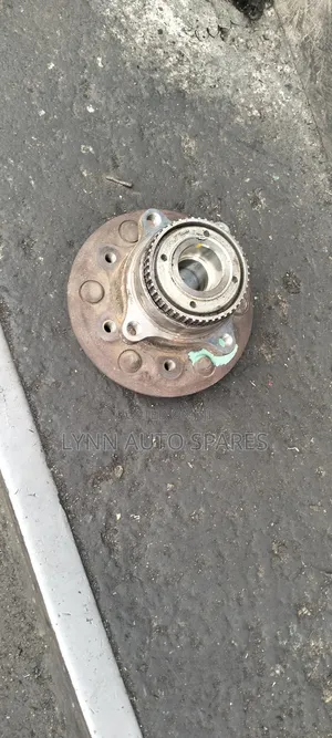 2wd With Abs Wheel Hub Toyota Hiace