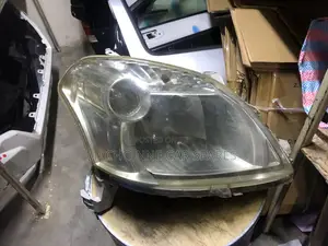 Toyota Raum 2005-2007 Xenon Headlight