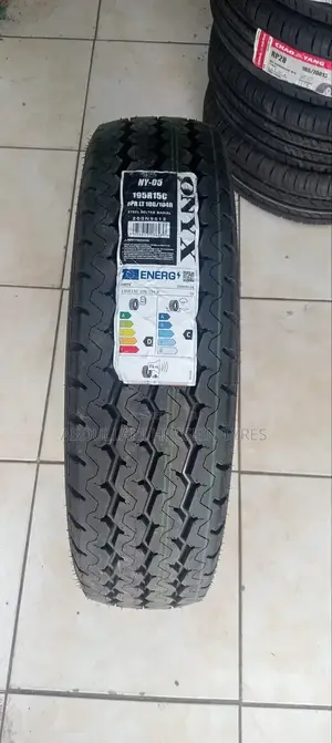 195 R 15 Onyx Tyres