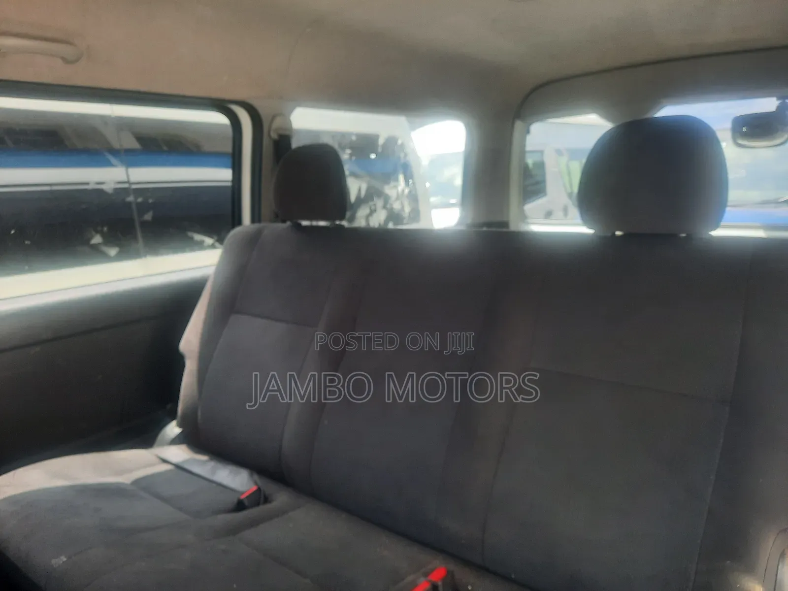 Toyota HiAce 2018 White
