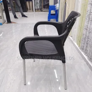 Black Cafeteria Plastic Chairs
