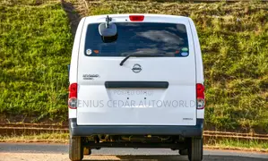Nissan NV200 2017 White