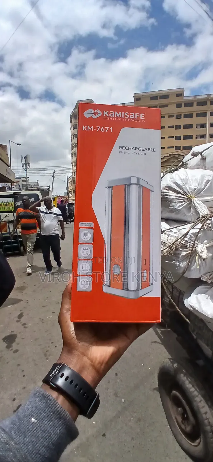 Kamisafe KM7671 Rechargeable Emergency Lamp Light