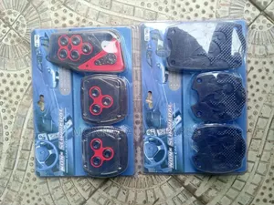 Universal Manual Transmission Pedal Covers