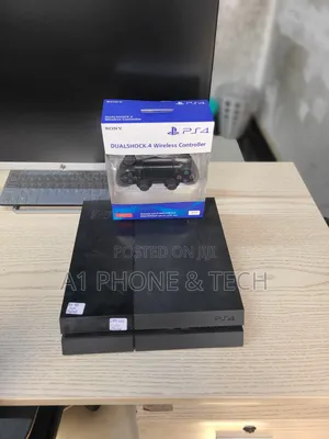 Ps4 Standard Pre-Owned Chipped