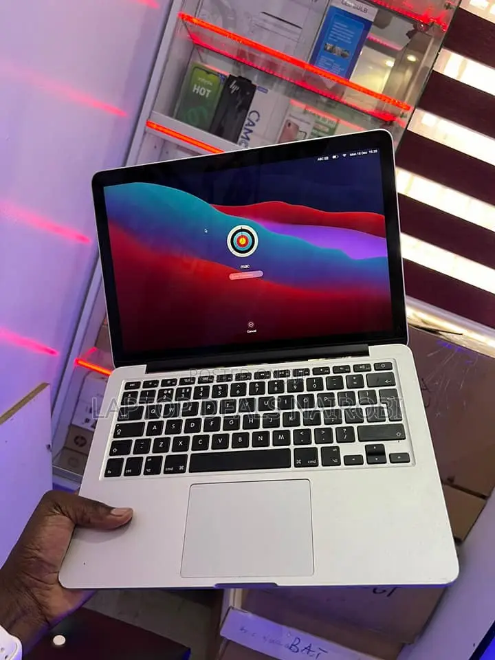 Laptop Apple MacBook Pro 2015 8GB Intel Core I5 SSD 256GB