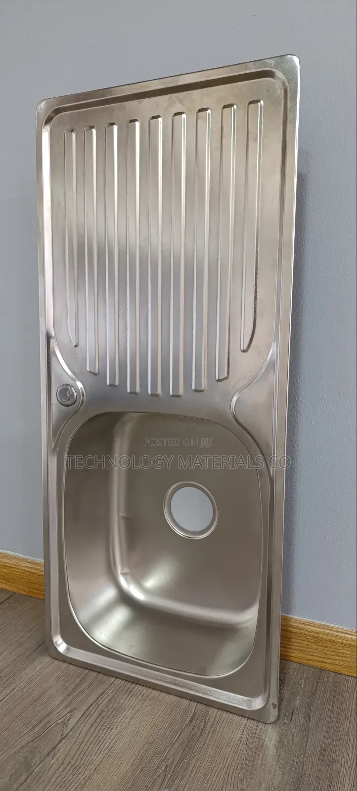 Kitchen Sink-Stainless Single Bowl,Singular Drain.