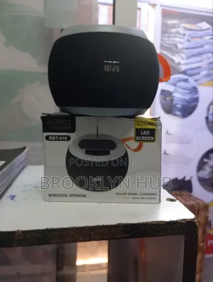 RBT-016 Robot Radio (Solar)