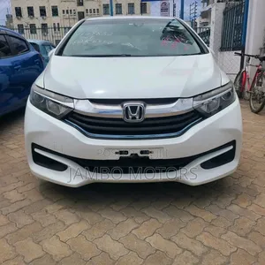 Honda Fit Shuttle 1.5 Hybrid 2WD 2018 White