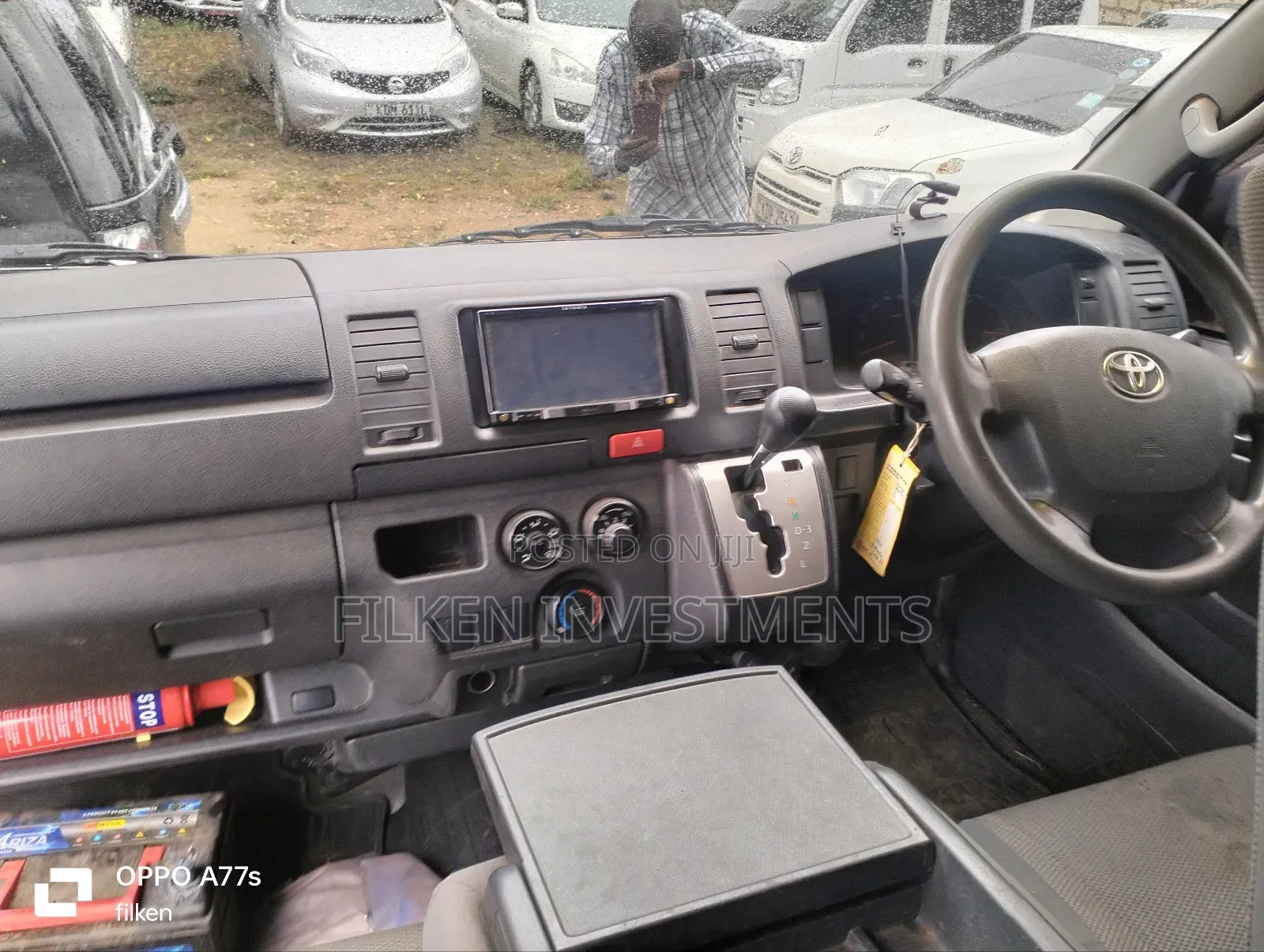 Toyota HiAce 2016 Silver