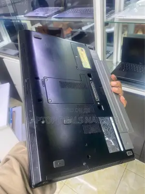 Laptop Dell Latitude E4310 4GB Intel Core I5 HDD 500GB
