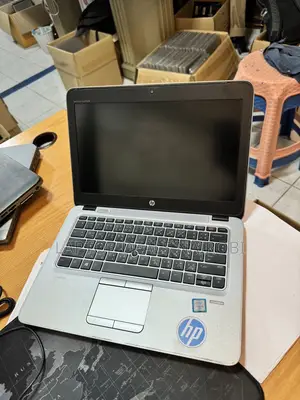 Laptop HP EliteBook 820 G4 8GB Intel Core I5 SSD 256GB