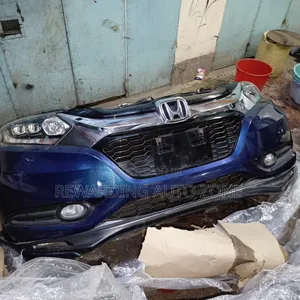 Honda Vezel Nosecut. LED Fog Lights Type.